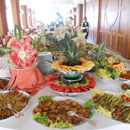 קאטוליקה Hotel Negresco מראה חיצוני תמונה